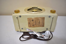 Charger l&#39;image dans la galerie, Bluetooth Ready To Go - Ivory White 1951 Arvin Model 451TL AM Vacuum Tube Radio Excellent Condition Great Receiver!