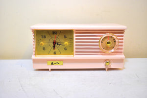 Powder Pink 1957 Arvin Model 51R32 Vacuum Tube AM Clock Radio Rare Model Unusual Design! Sounds Great!