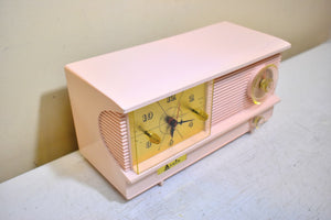 Powder Pink 1957 Arvin Model 51R32 Vacuum Tube AM Clock Radio Rare Model Unusual Design! Sounds Great!