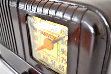 Load image into Gallery viewer, Marble Brown Bakelite 1948 Arvin Model 664 Vacuum Tube AM Radio Sounds Great! Excellent Condition!
