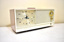 Load image into Gallery viewer, Dusty Rose and White 1962 Zenith Model H519L AM Vacuum Tube Alarm Clock Radio Sounds Terrific and Excellent Condition!