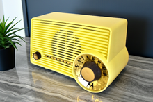 画像をギャラリービューアに読み込む, Banana Yellow 1957 Motorola Model 5T22 "Dragster" AM Vacuum Tube Radio Great Sounding! Very Rare Desirable Model!