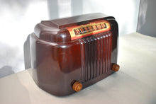 Load image into Gallery viewer, Marble Brown Bakelite 1948 Bendix Model 526A AM Vacuum Tube Radio Classic Design! Sounds Great! Love This One!
