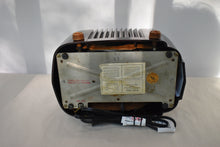 Load image into Gallery viewer, Marble Brown Bakelite 1948 Bendix Model 526A AM Vacuum Tube Radio Classic Design! Sounds Great! Love This One!