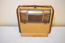 Load image into Gallery viewer, Saddle Tan 1946 Bendix Aviation Model 687A AM Portable Vacuum Tube Radio Excellent Condition! Works Great!