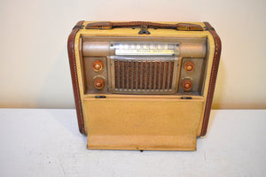 Saddle Tan 1946 Bendix Aviation Model 687A AM Portable Vacuum Tube Radio Excellent Condition! Works Great!