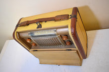 Load image into Gallery viewer, Saddle Tan 1946 Bendix Aviation Model 687A AM Portable Vacuum Tube Radio Excellent Condition! Works Great!