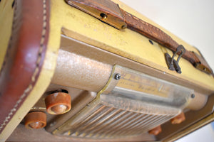 Saddle Tan 1946 Bendix Aviation Model 687A AM Portable Vacuum Tube Radio Excellent Condition! Works Great!