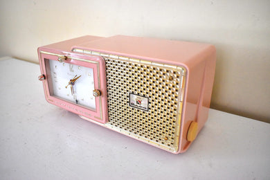 Plaza Pink Gold Mid Century 1957 Bulova Model 120 Tube AM Clock Radio Excellent Condition! Sounds Marvelous!