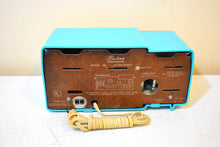 Load image into Gallery viewer, Egyptian Turquoise Gold Mid Century 1959 Bulova Model 120 Vacuum Tube AM Clock Radio Excellent Condition! Sounds Great!