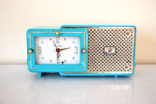 Load image into Gallery viewer, Egyptian Turquoise Gold Mid Century 1957 Bulova Model 120 Vacuum Tube AM Clock Radio Excellent Condition! Sounds Great!