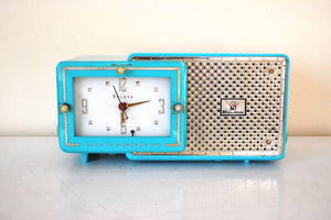 Egyptian Turquoise Gold Mid Century 1957 Bulova Model 120 Vacuum Tube AM Clock Radio Excellent Condition! Sounds Great!