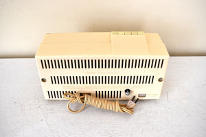 Palazzo White and Gold 1960 Bulova Model 190 Vacuum Tube AM Clock Radio Excellent Condition Sounds Great!