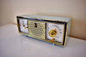 Diamond Blue 1960 Zenith Model C520B 'The Saxony' Vacuum Tube AM Clock Radio Excellent Plus Condition!
