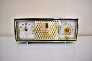 Diamond Blue 1960 Zenith Model C520B 'The Saxony' Vacuum Tube AM Clock Radio Excellent Plus Condition!