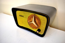 Charger l&#39;image dans la galerie, Bumble Bee Yellow and Black 1959 CBS Model C2160 Vacuum Tube AM Clock Radio Sounds Terrific! Excellent Condition!