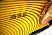 Charger l&#39;image dans la galerie, Bumble Bee Yellow and Black 1959 CBS Model C2160 Vacuum Tube AM Clock Radio Sounds Terrific! Excellent Condition!