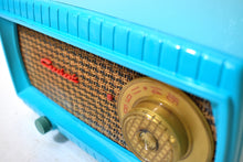Charger l&#39;image dans la galerie, Turquoise and Wicker Vintage 1949 Capehart Model 3T55B AM Vacuum Tube Radio Totally Restored and Sounds Wonderful!