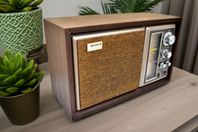 Charger l'image dans la galerie, Bluetooth Ready To Go - 1975-1977 Sony Model ICF-9550W AM/FM Solid State Transistor Radio Sounds Fantastic! Sony Only! 