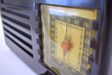 画像をギャラリービューアに読み込む, アンバーブラウン ベークライト 1948 RCA Victor Model 8-X-541 真空管AMラジオサウンド 大好評ベークライト！