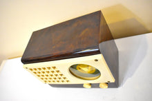 画像をギャラリービューアに読み込む, Butterscotch Honey Gold Catalin 1947 Emerson Model 520 Vacuum Tube AM Radio Sounds Great! Excellent Condition!