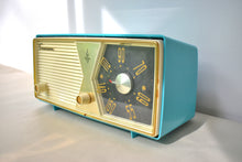 Charger l'image dans la galerie, Azure Blue 1956 Emerson Model 883 Vacuum Tube AM Radio Beauty! Rare Color and Model!