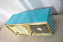 Charger l'image dans la galerie, Azure Blue 1956 Emerson Model 883 Vacuum Tube AM Radio Beauty! Rare Color and Model!