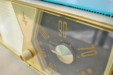 Charger l'image dans la galerie, Azure Blue 1956 Emerson Model 883 Vacuum Tube AM Radio Beauty! Rare Color and Model!