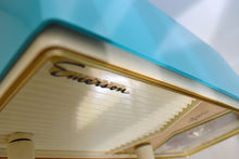 Charger l'image dans la galerie, Azure Blue 1956 Emerson Model 883 Vacuum Tube AM Radio Beauty! Rare Color and Model!