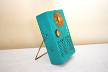 Load image into Gallery viewer, Seafoam Green 1958 Emerson Vanguard Model 888 AM Portable Transistor Radio Excellent Condition Loud Clear Sounding!