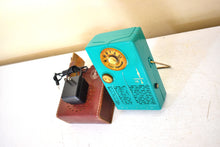 Load image into Gallery viewer, Seafoam Green 1958 Emerson Vanguard Model 888 AM Portable Transistor Radio Excellent Condition Loud Clear Sounding!