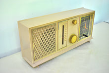 Charger l'image dans la galerie, Beige Pink 1963 Emerson Model G-1710 AM FM Vacuum Tube Alarm Clock Radio Sounds Great! Nice Color!