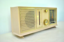Charger l'image dans la galerie, Beige Pink 1963 Emerson Model G-1710 AM FM Vacuum Tube Alarm Clock Radio Sounds Great! Nice Color!