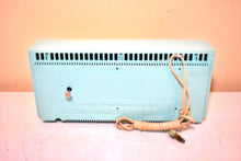 Charger l&#39;image dans la galerie, Aquamarine Turquoise 1961 Emerson Model G-1701 AM Vacuum Tube Alarm Clock Radio! Excellent Condition and Sounds Great!