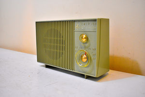 Bluetooth Ready To Go - Eldorado Avocado 1961 Emerson Model G-1701 AM Vacuum Tube Radio Little Blaster! Excellent Condition!