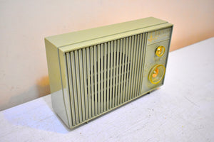 Bluetooth Ready To Go - Eldorado Avocado 1961 Emerson Model G-1701 AM Vacuum Tube Radio Little Blaster! Excellent Condition!