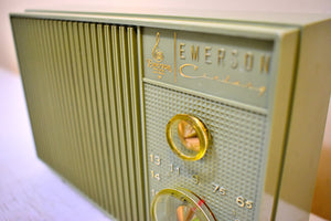 Bluetooth Ready To Go - Eldorado Avocado 1961 Emerson Model G-1701 AM Vacuum Tube Radio Little Blaster! Excellent Condition!