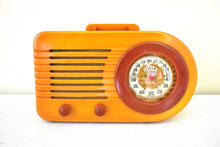 Charger l'image dans la galerie, Butterscotch Gold Red Catalin 1946 FADA Model 1000 Vacuum Tube AM Radio Works Great! Excellent Condition!