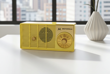 Load image into Gallery viewer, Citron Yellow 1957 Motorola Model 5T23Y AM Vacuum Tube Radio Rare Model! Rare Color!