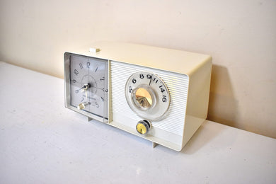 Bluetooth Ready To Go - Ivory 1966 General Electric Model C-414C Vacuum Tube AM Radio Alarm Clock Excellent Condition! Sounds Great!