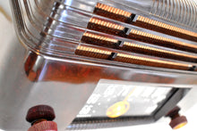 Load image into Gallery viewer, Marble Brown Bakelite 1946 General Electric Model 200 Vacuum Tube AM Radio Sounds Great Excellent Condition!