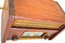 Load image into Gallery viewer, Chestnut Wood 1947 General Electric Model 205 AM Vacuum Tube Radio Excellent Condition! Sounds Great!