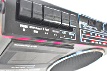 Charger l'image dans la galerie, GenX 80s Retro General Electric GE Model 3-5233A AM FM Cassette Stereo Boombox Radio! Sounds Great Excellent Condition!
