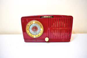 Cerise Red 1952 General Electric Model 517 Vacuum Tube AM Radio Alarm Clock Excellent Condition! Sounds Great!