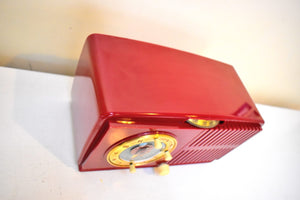 Cerise Red 1952 General Electric Model 517 Vacuum Tube AM Radio Alarm Clock Excellent Condition! Sounds Great!