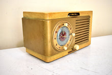 Load image into Gallery viewer, Tiger Stripe Maple 1952 General Electric Model 522 AM Vacuum Tube Clock Radio Alarm Excellent Condition! Sounds Great!