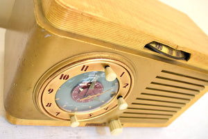 Tiger Stripe Maple 1952 General Electric Model 522 AM Vacuum Tube Clock Radio Alarm Excellent Condition! Sounds Great!