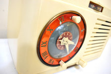 画像をギャラリービューアに読み込む, ギリシャ アイボリー 1948 ゼネラル エレクトリック モデル 62 AM 真空管時計 ラジオ アラーム 素晴らしい状態です。いいね！