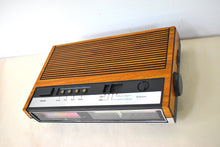Load image into Gallery viewer, Wood Grain 1980s General Electric Model 7-4630C AM FM Digital Alarm Clock Radio! Excellent Condition!