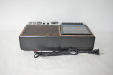 Load image into Gallery viewer, Wood Grain 1980s General Electric Model 7-4956B AM FM Digital Alarm Clock Radio! Excellent Condition!